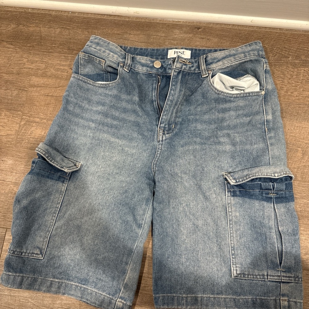 Arizona Jean Company Blue Cargo Shorts